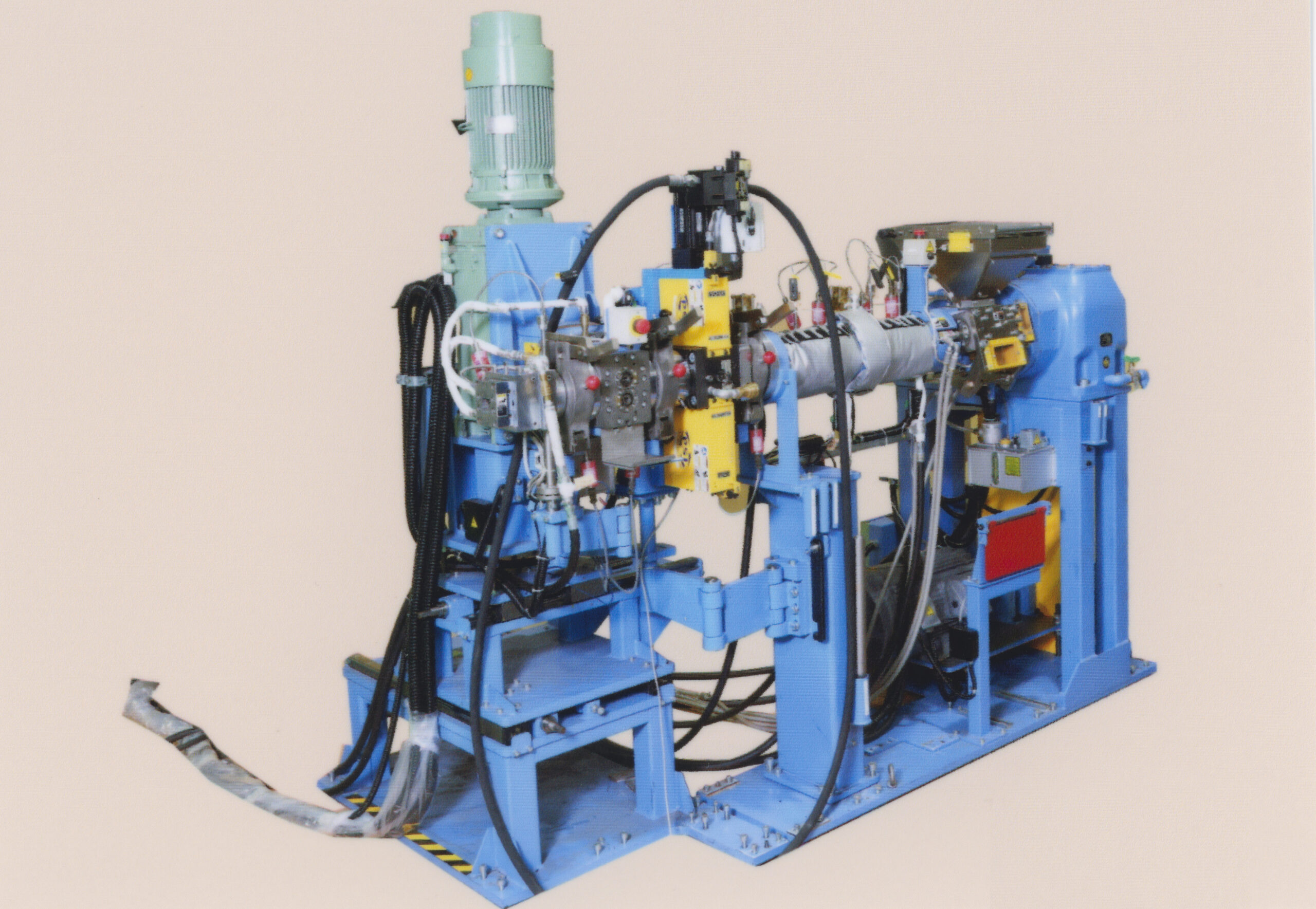 ギヤポンプ付ゴム押出機 | 株式会社 三葉製作所